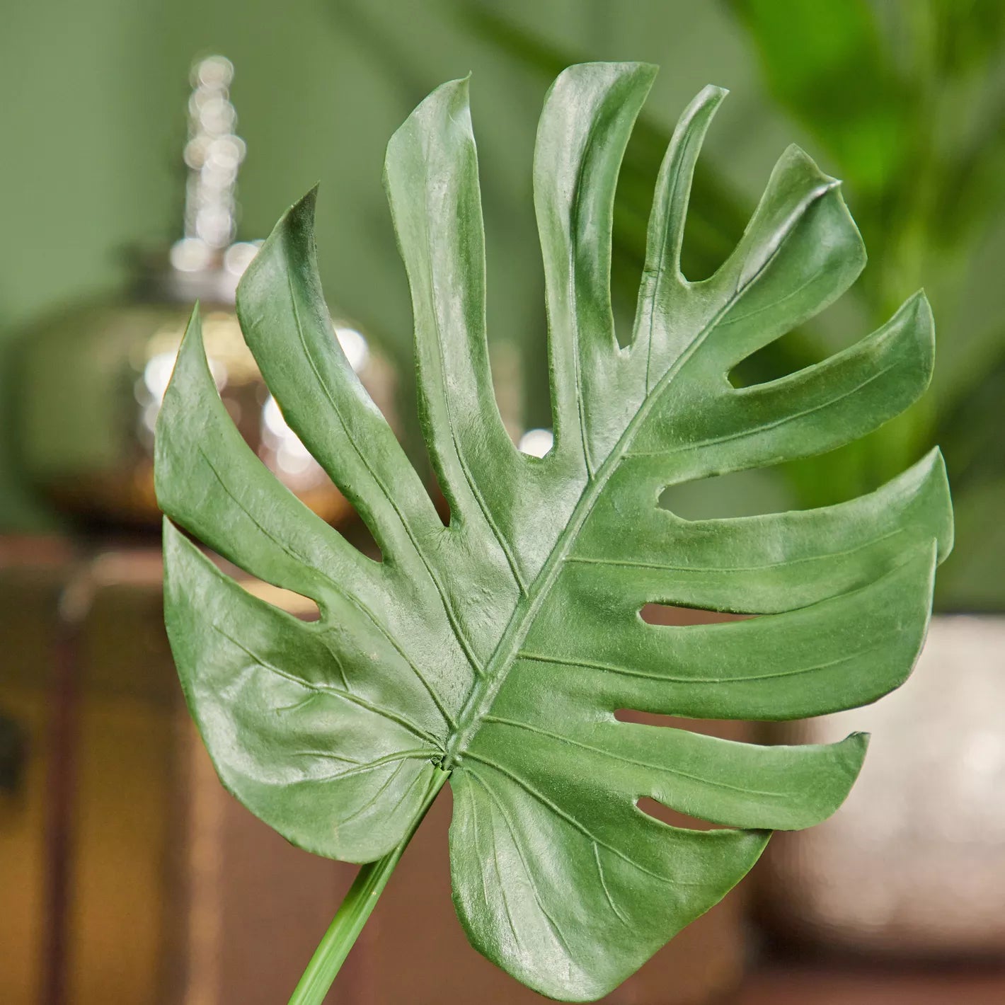Decorative Glossy Leaf Showpiece