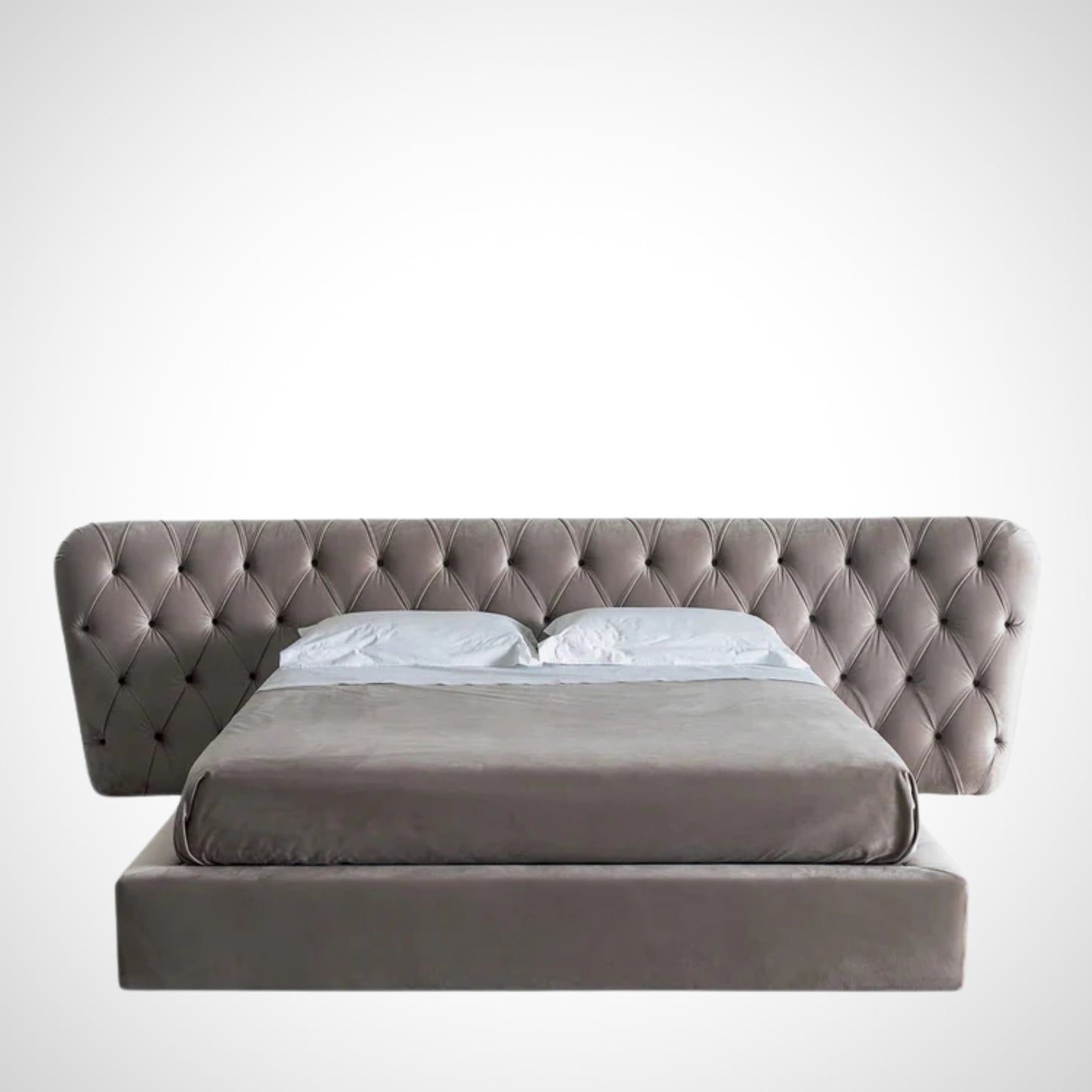 Royale Capitonné Bed