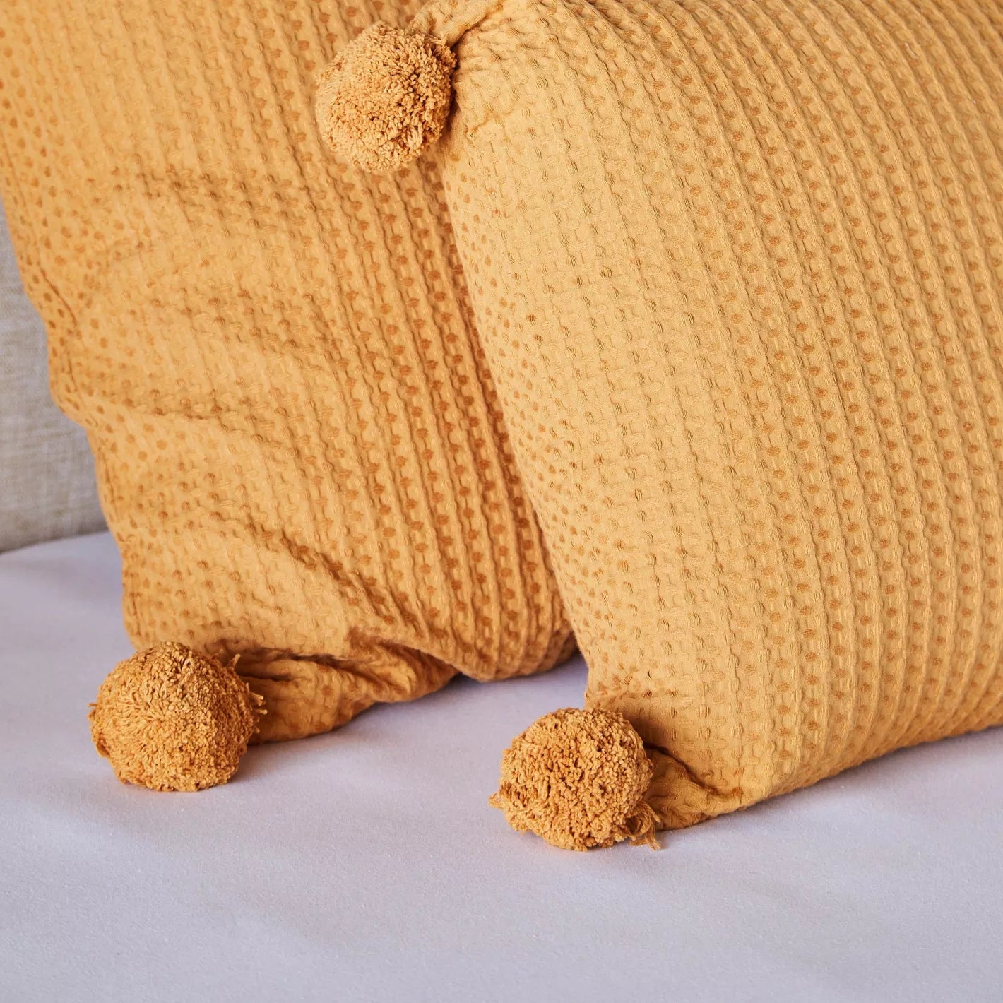 Pom-Pom Cushion Cover - 65x65 cm