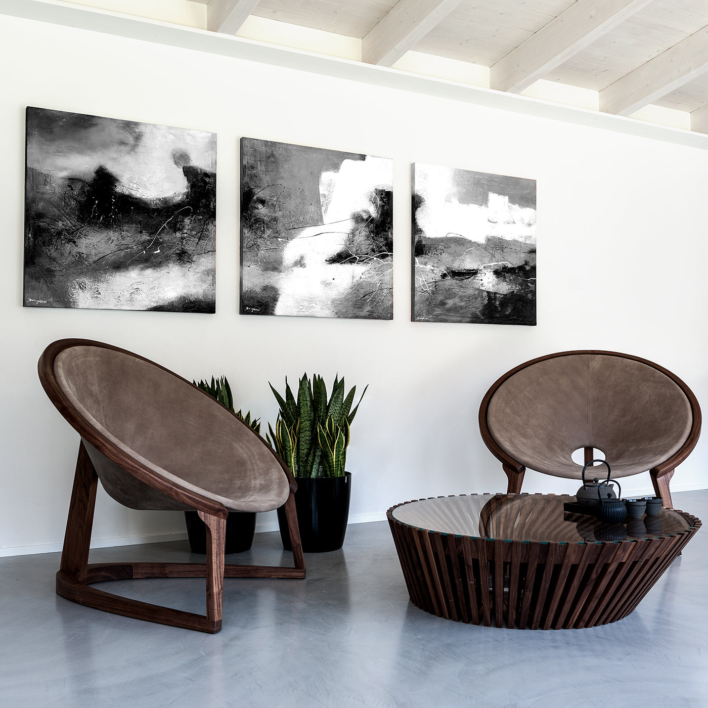 Ying & Yang Lounge Chair by Steve Leung